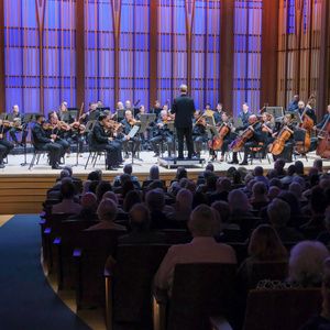 Review: THE MAINLY MOZART FESTIVAL ORCHESTRA WITH GUITARIST MAK GRGIC at The Con