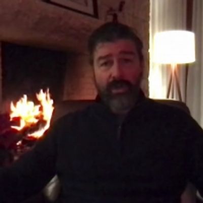 VIDEO: Kyle Chandler Shares How a Chance Encounter at Waffle House Led Him to the Stage on THE LATE LATE SHOW