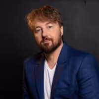 John Owen-Jones to Release New Christmas Album