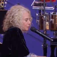 VIDEO: Carole King Sings 'Beautiful' at The Global Citizen Festival Video