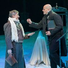 Review: A CHRISTMAS CAROL at Indiana Repertory Theatre