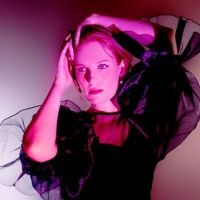 Mackenzie Shivers Releases Music Video 'Afraid'