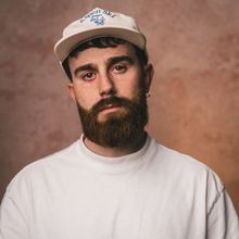 Sam Tompkins Releases Cover of 'Talking to the Moon'