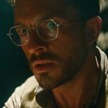 Video: Jonathan Bailey Stars in First Trailer for JURASSIC WORLD REBIRTH