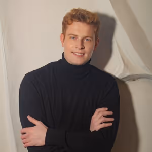 Interview: Meet Rising Star Robert Feldmaier