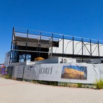 PHOTO: Visitamos las obras del Teatro Audrey
