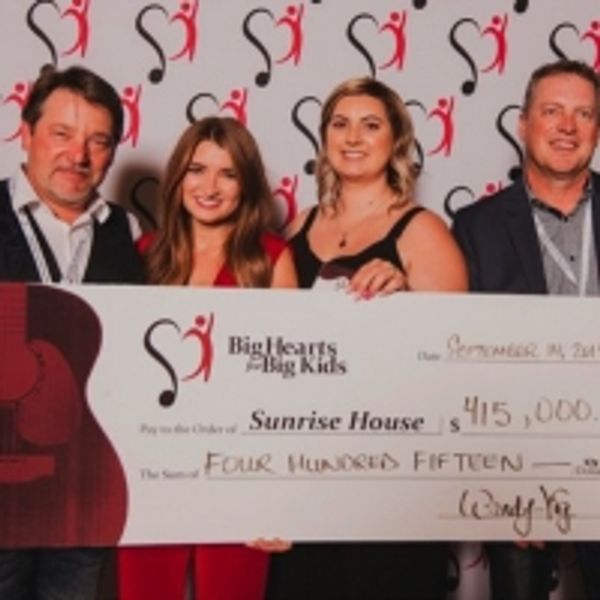 Tenille Townes' 10th Annual 'Big Hearts For Big Kids' Benefit Concert Raises $415,000 Photo