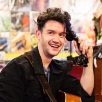 BWW Interview: CALL YOUR FRIENDS! Sam C. Jones Performs His New Hit and More at The…