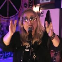 VIDEO: Melissa Etheridge Surprises a 14-Year-Old Guitar Prodigy on THE KELLY…