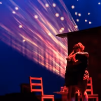 BWW Review: DR. RIDE'S AMERICAN BEACH HOUSE is an Out of This World, Feel-Good…
