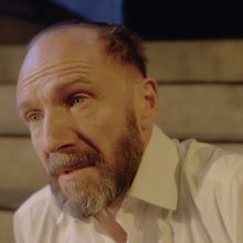 Video: MACBETH, Starring Ralph Fiennes and Indira Varma, Extends Run in London; Watch