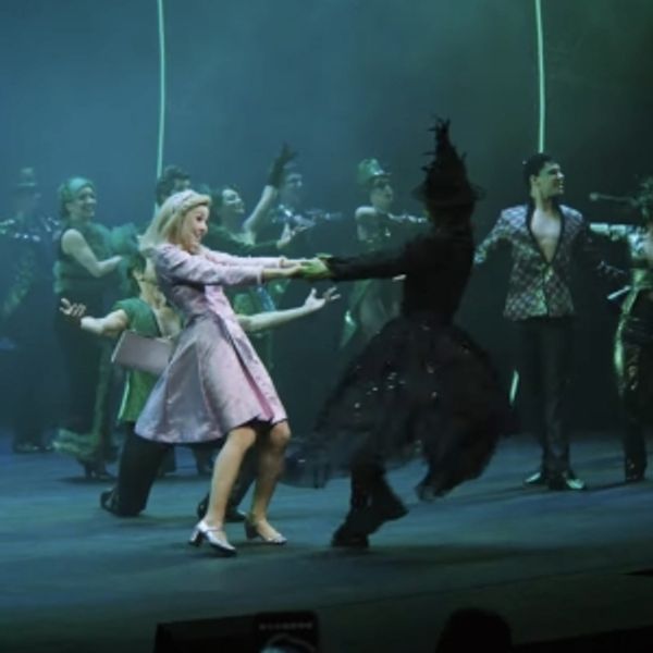 VIDEO: First Look at Polish Non-Replica Production of WICKED - Poland Theater Video