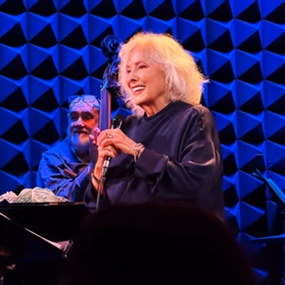 Review: Betty Buckley's RANDOM NOTES Cast a Spell at Joe's Pub