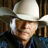 Alan Jackson To Receive the 2022 CMA Willie Nelson Lifetime Achievement Award at…