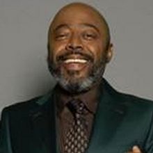 Comedian Donnell Rawlings Comes To Carolines This Month