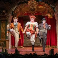 Review: SCROOGE IN ROUGE at Open Eye Theatre