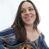 Singer-Songwriter Katy Topham Welcomed By SOUNDS GOOD TO ME Concert Series