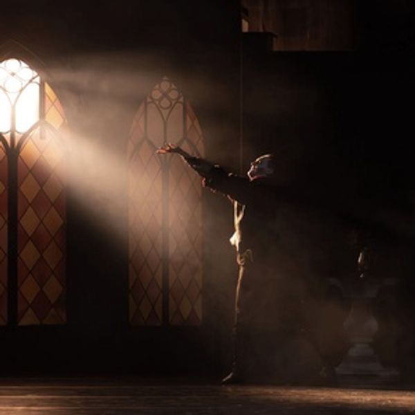 DRACULA Ballet is Coming to San Francisco's Orpheum Theatre Photo