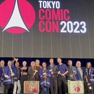 特集: 来日スター10名勢揃い！東京コミコン 2023 オープニングセレモニー