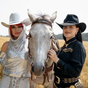 Video: Anne-Marie & Shania Twain Release Unhealthy Music Video