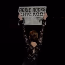 Video: CHICAGO Celebrates The New York Knicks With An Onstage Call Out