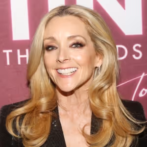 Jane Krakowski, Roger Bart, & More Join Amazon MGM Comedy THE MAN WITH THE BAG
