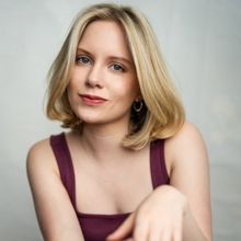 Elizabeth Teeter Will Lead THIS PURPLE F-ING POT Industry Reading