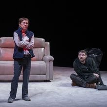 Review Roundup: LITTLE BEAR RIDGE ROAD Starring Laurie Metcalf Opens at Steppenwolf
