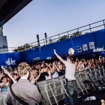 Radio Free Alice to Release Debut Album WHAT'S IN BETWEEN Oct. 30
