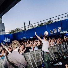 Radio Free Alice to Release Debut Album WHAT'S IN BETWEEN Oct. 30