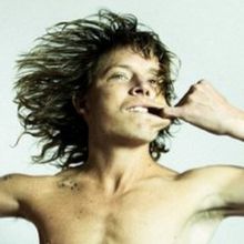 Nicholas Allbrook Shares New Single 'Commodore'