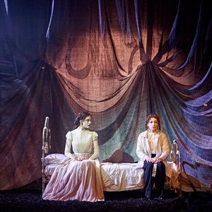 Photos: First Look at Amy Hack and More in YENTL at Marylebone Theatre