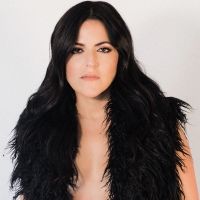 Jacqueline Loor Shares Evocative Single 'Just Let Me Breathe'