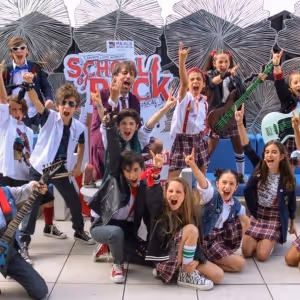CASTING CALL: LetsGo, MP y Ozono convocan audiciones para adolescentes para SCHOOL…