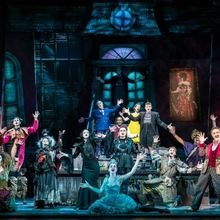 Interview: Melody Munitz of THE ADDAMS FAMILY at Van Wezel