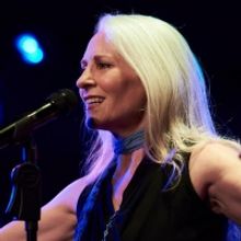 BWW Review: ELIZABETH WARD LAND: STILL WITHIN THE SOUND OF MY VOICE Tells the Story o