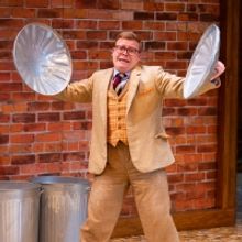 BWW Review: ONE MAN, TWO GUVNORS, Nuffield Southampton Theatres