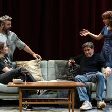 Review: SO YOUNG, Traverse Theatre