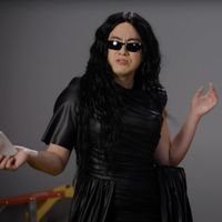 Video: Bowen Yang, Charli xcx, & More Impersonate Celebrities in WICKED Movie… Video