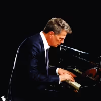David Foster and Special Guest Katharine McPhee Take the Stage at the Palace April…
