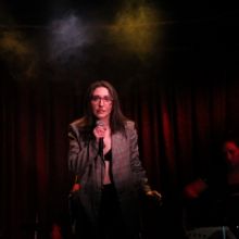 BWW Review: ALEXIS MOLNAR SINGS THE FIONA APPLE SONGBOOK Transcends Barriers at Don't