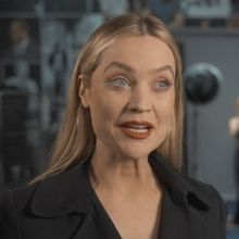 Video: Laura Whitmore and Sophie Melville Talk APEX PREDATOR; Rehearsals Begin!