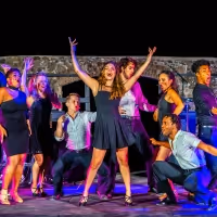 BWW Review: Transcendence Theatre's 'Broadway Under the Stars' Celebrates 10 Years…