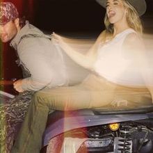Lainey Wilson Releases 'Kinda Love It' Music Video