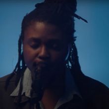 VIDEO: Joy Oladokun Performs 'breathe again' on THE TONIGHT SHOW