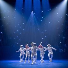 Performers from Cirque Du Soleil's 'TWAS THE NIGHT BEFORE to Visit the Free Library o