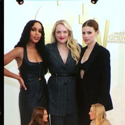 Elisabeth Moss Talks Working with Kate Mara, Kerry Washington in IMPERFECT WOMEN