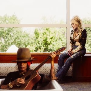 Dolly Parton Releases Cover of 'What's Up?' Featuring Linda Perry