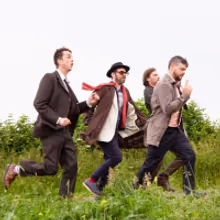 Supergrass Unveil Previously Unheard Song and Announce Tour Dates
