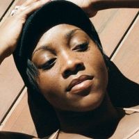 Rachel Chinouriri Debuts New Single 'Ribs'